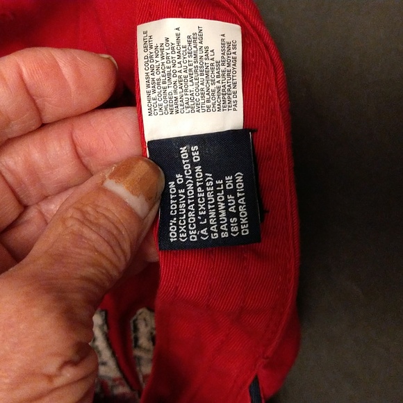 VGUC. GAP American flag colored red baseball cap. - Picture 8 of 8